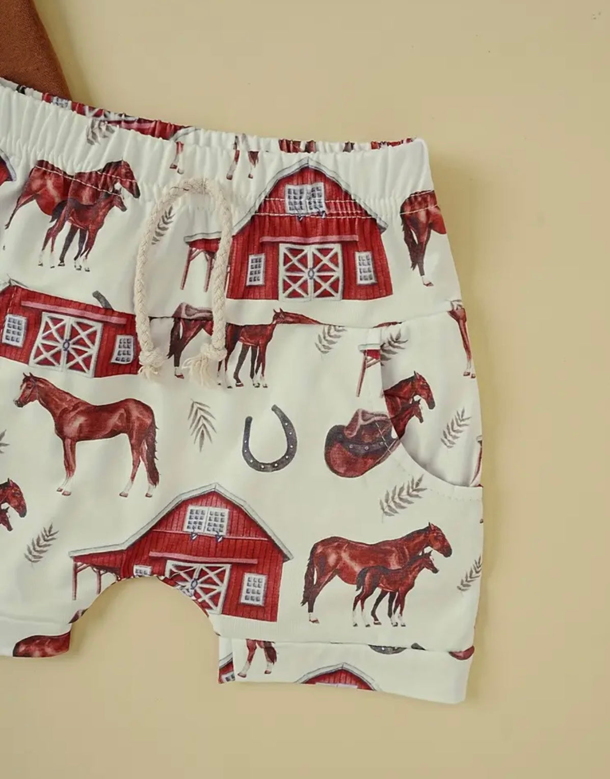 Horse Barn 2-piece set